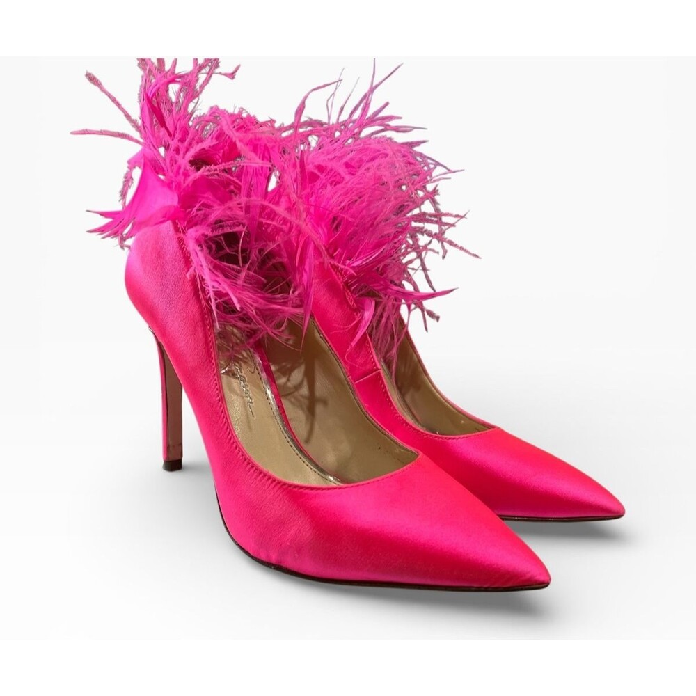 Jessica Simpson Paxtey Hot Pink Satin Pumps w Feather Details  Size 6.5  Formal